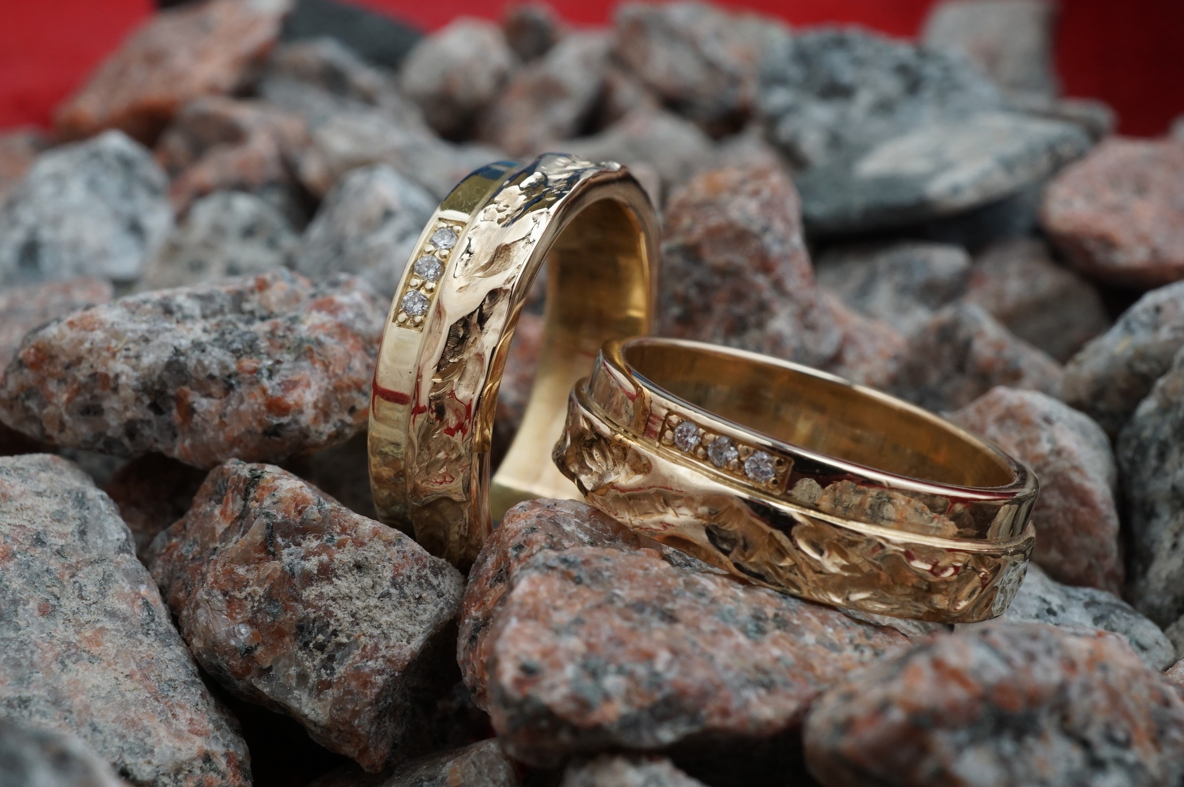 Geelgouden ringen, gemaakt uit ‘oude’ trouwringen